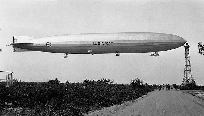3 сентября 1925 года в США потерпел катастрофу дирижабль «Шенандоа» (ZR-1). Погибли 14 человек