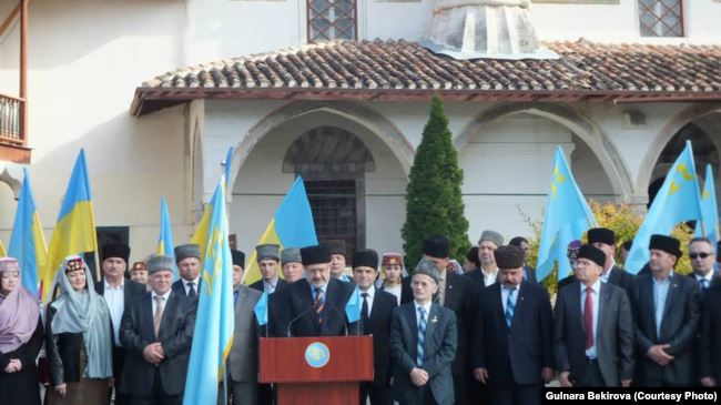 Инаугурация нового состава Меджлиса крымскотатарского народа. Бахчисарай. 1 ноября 2013 года