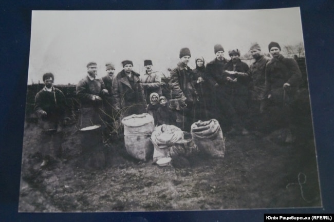 Принудительное изъятие зерна у крестьян села Могильное, 1932 год